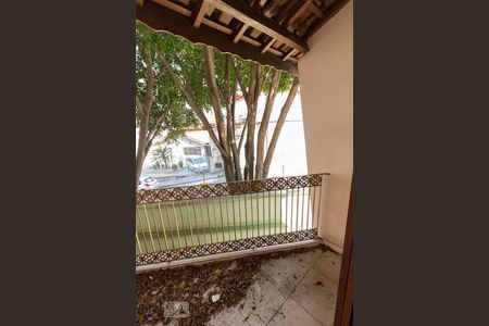 Casa à venda com 166m², 4 quartos e 2 vagasVaranda quarto 3 suíte