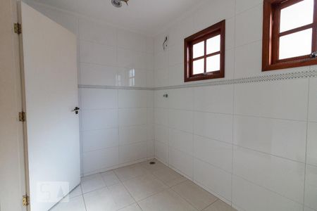 Casa à venda com 166m², 4 quartos e 2 vagasBanheiro quarto 3 suíte