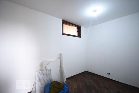 Casa à venda com 350m², 4 quartos e 4 vagas Casa à venda com 350m², 4 quartos e 4 vagasQuarto de Serviço