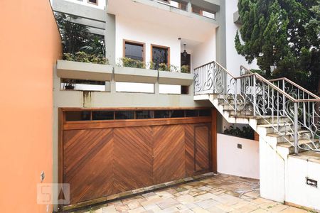 Casa à venda com 350m², 4 quartos e 4 vagas Casa à venda com 350m², 4 quartos e 4 vagasÁrea de Serviço