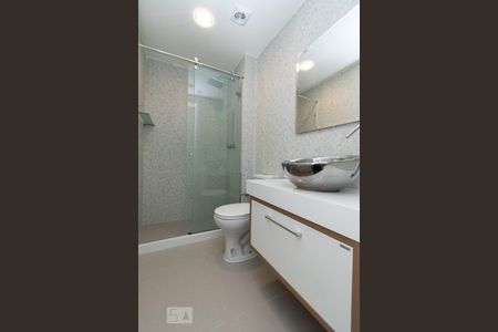 Banheiro Suíte de apartamento à venda com 3 quartos, 120m² em Charitas, Niterói