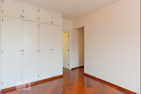 Suíte de apartamento à venda com 3 quartos, 134m² em Jardim das Bandeiras, São Paulo