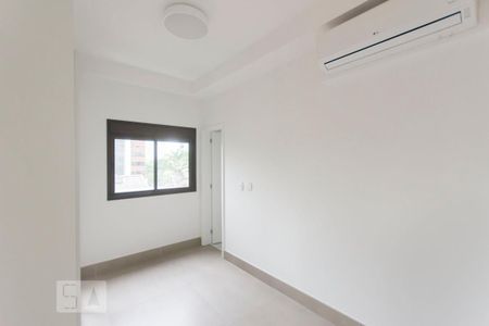 Suite 01 de apartamento para alugar com 2 quartos, 98m² em Jardim Europa, São Paulo