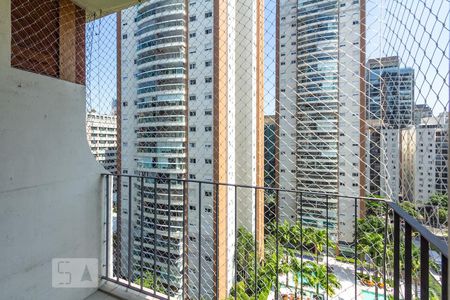 Varanda  de apartamento à venda com 2 quartos, 80m² em Vila Olímpia, São Paulo