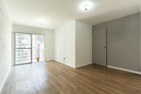 sala de apartamento à venda com 2 quartos, 80m² em Vila Olímpia, São Paulo
