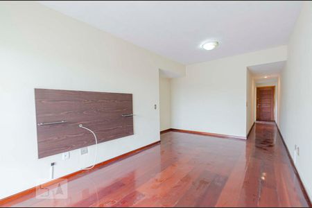 Apartamento à venda com 100m², 2 quartos e 1 vagaSala
