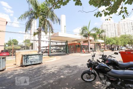 Apartamento para alugar com 60m², 2 quartos e 1 vaga Apartamento para alugar com 60m², 2 quartos e 1 vagaVista da Rua