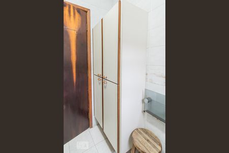 Casa para alugar com 250m², 4 quartos e 2 vagasBanheiro 2