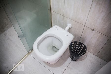 Apartamento à venda com 90m², 2 quartos e sem vaga Apartamento à venda com 90m², 2 quartos e sem vagaDetalhe do banheiro