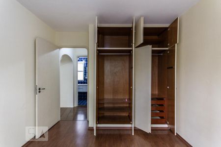 Quarto de apartamento à venda com 2 quartos, 120m² em Vila Suzana, São Paulo