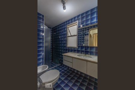 Banheiro de apartamento à venda com 2 quartos, 120m² em Vila Suzana, São Paulo