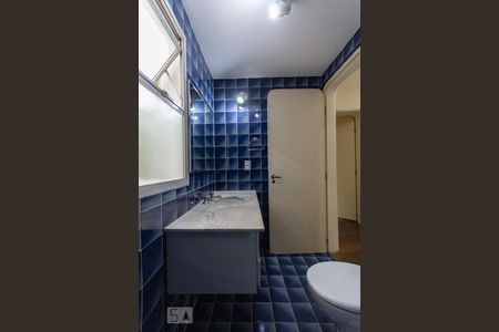 Banheiro de apartamento à venda com 2 quartos, 120m² em Vila Suzana, São Paulo