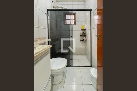 Casa à venda com 135m², 3 quartos e 2 vagas Casa à venda com 135m², 3 quartos e 2 vagasBanheiro Social