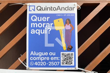 Casa à venda com 135m², 3 quartos e 2 vagas Casa à venda com 135m², 3 quartos e 2 vagasFachada