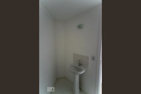 Banheiro de apartamento para alugar com 2 quartos, 38m² em Chácara Santo Antônio, São Paulo
