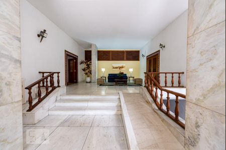 Apartamento para alugar com 166m², 4 quartos e 1 vaga Apartamento para alugar com 166m², 4 quartos e 1 vagaPortaria