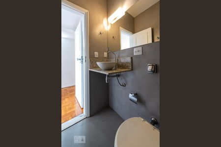 Apartamento para alugar com 166m², 4 quartos e 1 vaga Apartamento para alugar com 166m², 4 quartos e 1 vagaBanheiro da Suíte 1
