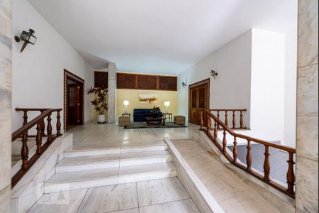 Apartamento para alugar com 166m², 4 quartos e 1 vaga Apartamento para alugar com 166m², 4 quartos e 1 vagaPortaria