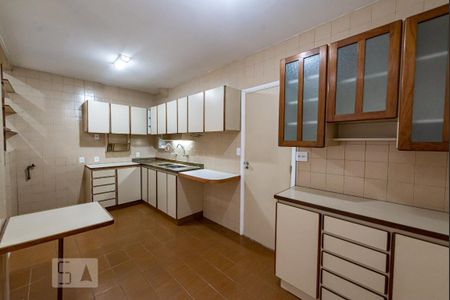 Apartamento para alugar com 166m², 4 quartos e 1 vaga Apartamento para alugar com 166m², 4 quartos e 1 vagaCozinha