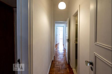 Apartamento para alugar com 166m², 4 quartos e 1 vaga Apartamento para alugar com 166m², 4 quartos e 1 vagaCorredor