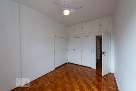 Apartamento para alugar com 166m², 4 quartos e 1 vaga Apartamento para alugar com 166m², 4 quartos e 1 vagaQuarto 2