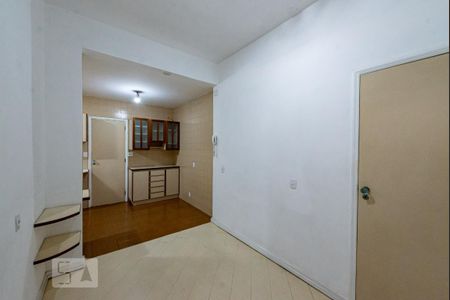 Apartamento para alugar com 166m², 4 quartos e 1 vaga Apartamento para alugar com 166m², 4 quartos e 1 vagaCopa