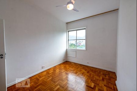 Apartamento para alugar com 166m², 4 quartos e 1 vaga Apartamento para alugar com 166m², 4 quartos e 1 vagaQuarto 2
