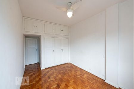 Apartamento para alugar com 166m², 4 quartos e 1 vaga Apartamento para alugar com 166m², 4 quartos e 1 vagaSuíte 1