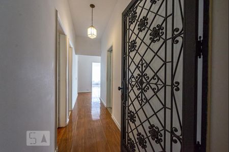 Apartamento para alugar com 166m², 4 quartos e 1 vaga Apartamento para alugar com 166m², 4 quartos e 1 vagaEntrada do Imóvel