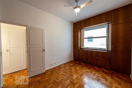 Apartamento para alugar com 166m², 4 quartos e 1 vaga Apartamento para alugar com 166m², 4 quartos e 1 vagaSuíte 2