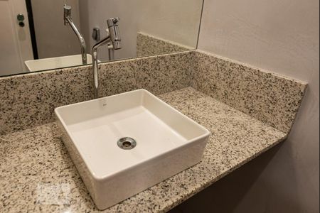 Apartamento para alugar com 166m², 4 quartos e 1 vaga Apartamento para alugar com 166m², 4 quartos e 1 vagaBanheiro