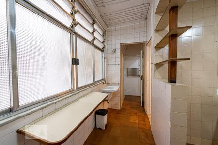 Apartamento para alugar com 166m², 4 quartos e 1 vaga Apartamento para alugar com 166m², 4 quartos e 1 vagaÁrea de Serviço