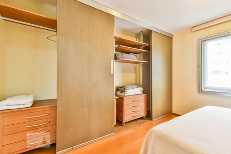 Apartamento à venda com 140m², 3 quartos e 2 vagasSuíte 