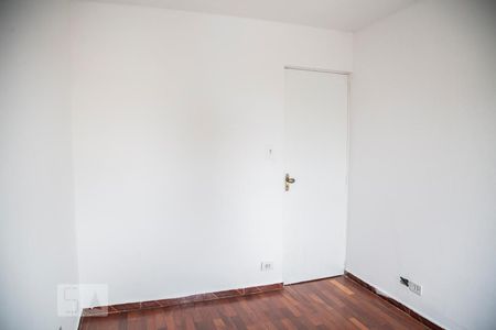 Quarto 1 de apartamento para alugar com 2 quartos, 77m² em Vila Pierina, São Paulo