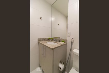Apartamento para alugar com 70m², 2 quartos e 1 vaga