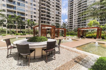 Apartamento para alugar com 70m², 2 quartos e 1 vaga