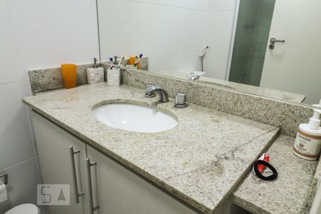 Apartamento para alugar com 70m², 2 quartos e 1 vaga