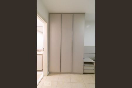 Apartamento para alugar com 70m², 2 quartos e 1 vaga
