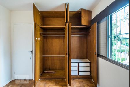 Apartamento à venda com 110m², 3 quartos e 3 vagasQuarto 2