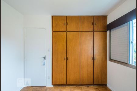 Apartamento à venda com 110m², 3 quartos e 3 vagasQuarto 2