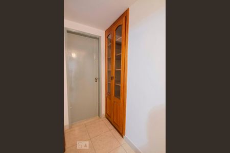 COrredor de apartamento para alugar com 3 quartos, 121m² em Grajau, Rio de Janeiro