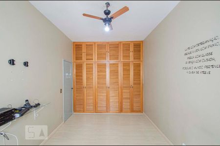 Apartamento à venda com 121m², 3 quartos e 2 vagasQuarto 3