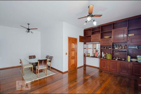 Sala de apartamento para alugar com 3 quartos, 121m² em Grajau, Rio de Janeiro