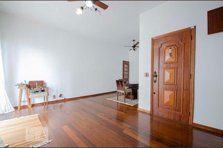 Sala de apartamento para alugar com 3 quartos, 121m² em Grajau, Rio de Janeiro