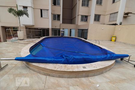 Apartamento para alugar com 72m², 2 quartos e 1 vagaPiscina