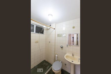 Banheiro de apartamento à venda com 1 quarto, 50m² em Centro, Niterói
