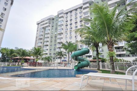 Apartamento para alugar com 64m², 2 quartos e 1 vagaPiscina