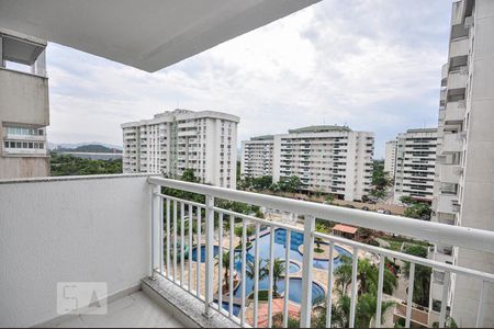 Varanda de apartamento para alugar com 2 quartos, 64m² em Camorim, Rio de Janeiro