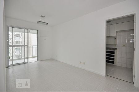 Sala de apartamento para alugar com 2 quartos, 64m² em Camorim, Rio de Janeiro