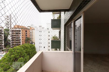 Varanda de apartamento para alugar com 3 quartos, 130m² em Real Parque, São Paulo